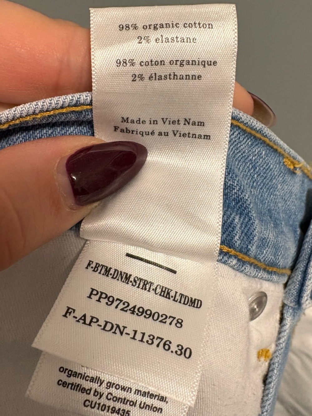 Everlane- The Original Cheeky Jean - Picture 7 of 10